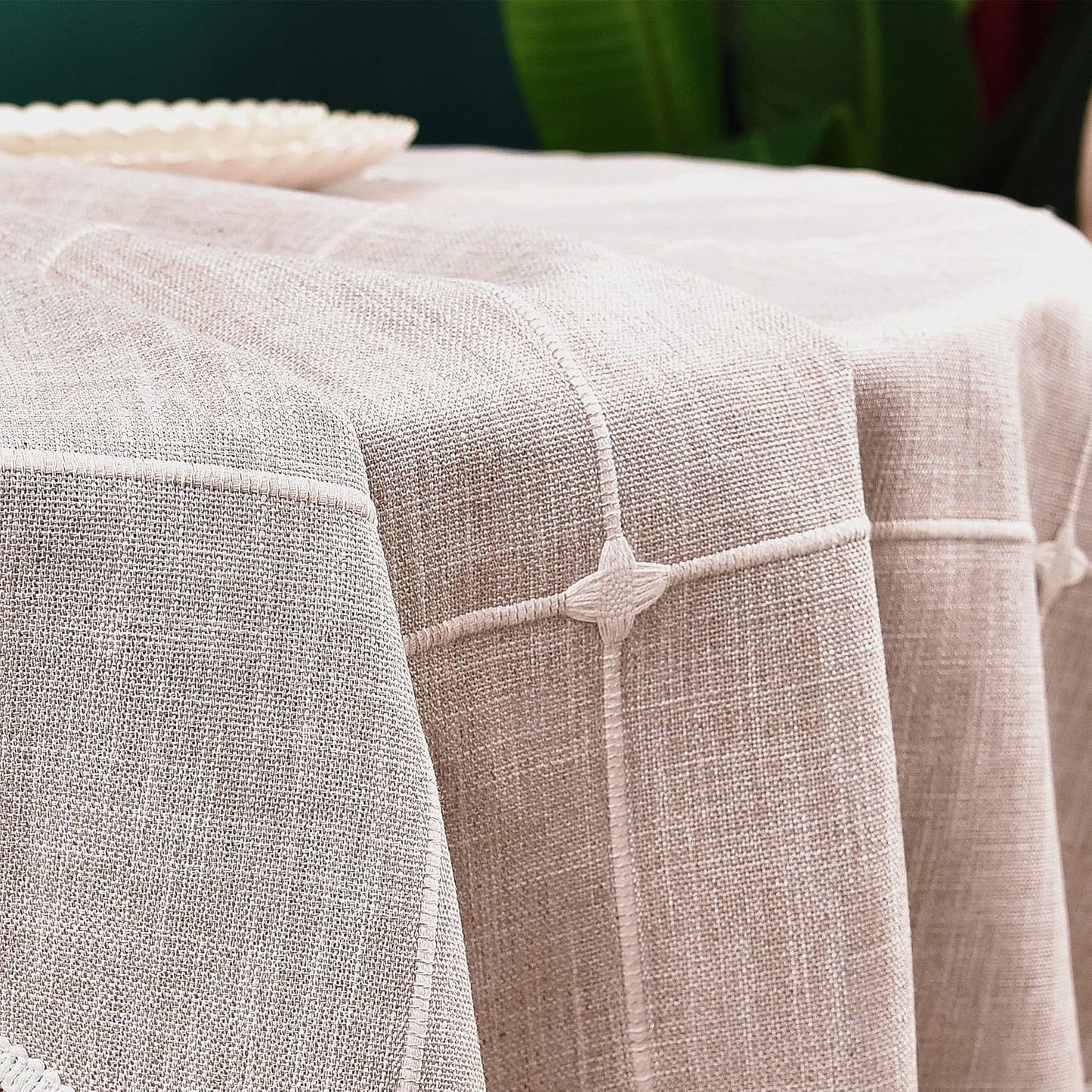 Round Luxury Tablecloth -Linen with Orginal Cotton Table Cover for Indoor & Outdoor, Heavy Weight Tabletop Artificial linens Decoration, Heavy Weight Elegant 55” Diameter Table Covers